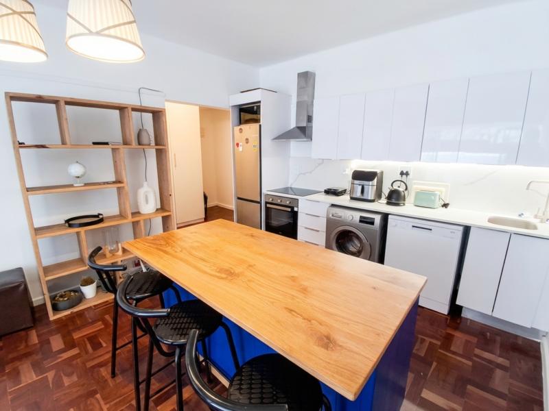 To Let 3 Bedroom Property for Rent in Vredehoek Western Cape